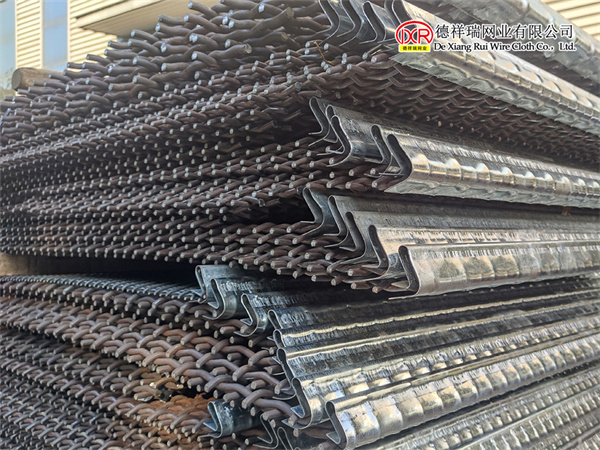 不銹鋼軋花礦篩網(wǎng)在煤炭行業(yè)年需求量多少？